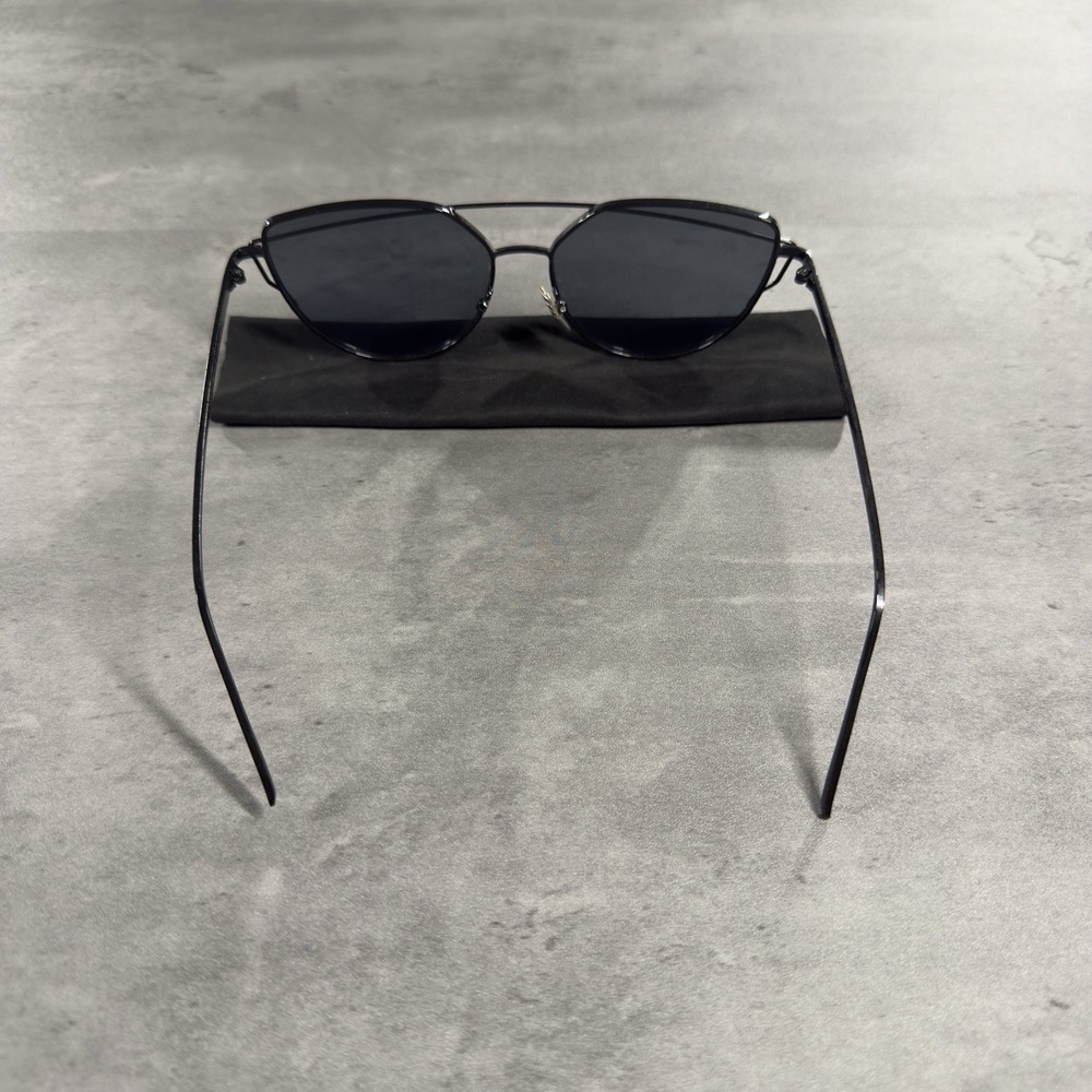 Gentle Monster Sunglasses Lovepunch‎ Black Cat Eye Col. 2 Korea Y2K Modern Chic - Picture 7 of 10